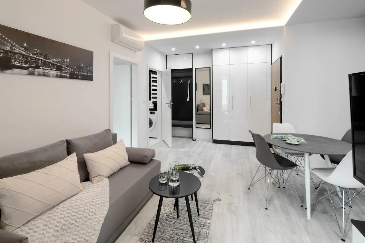 Native Apartments Lubelska 10 Krakow 0*,  Poland